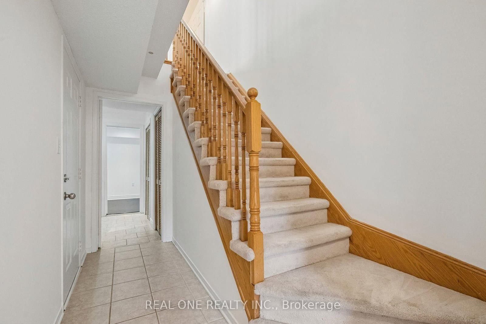 2350 Sutton Drive thumbnail 29