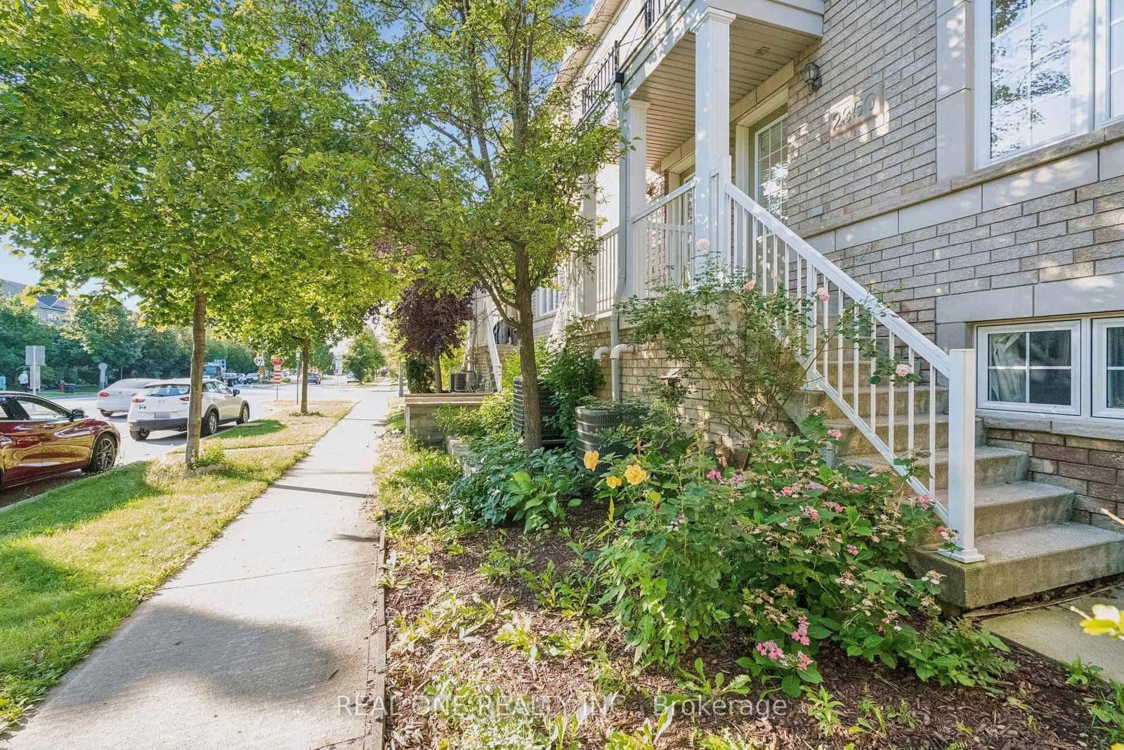 2350 Sutton Drive thumbnail 5