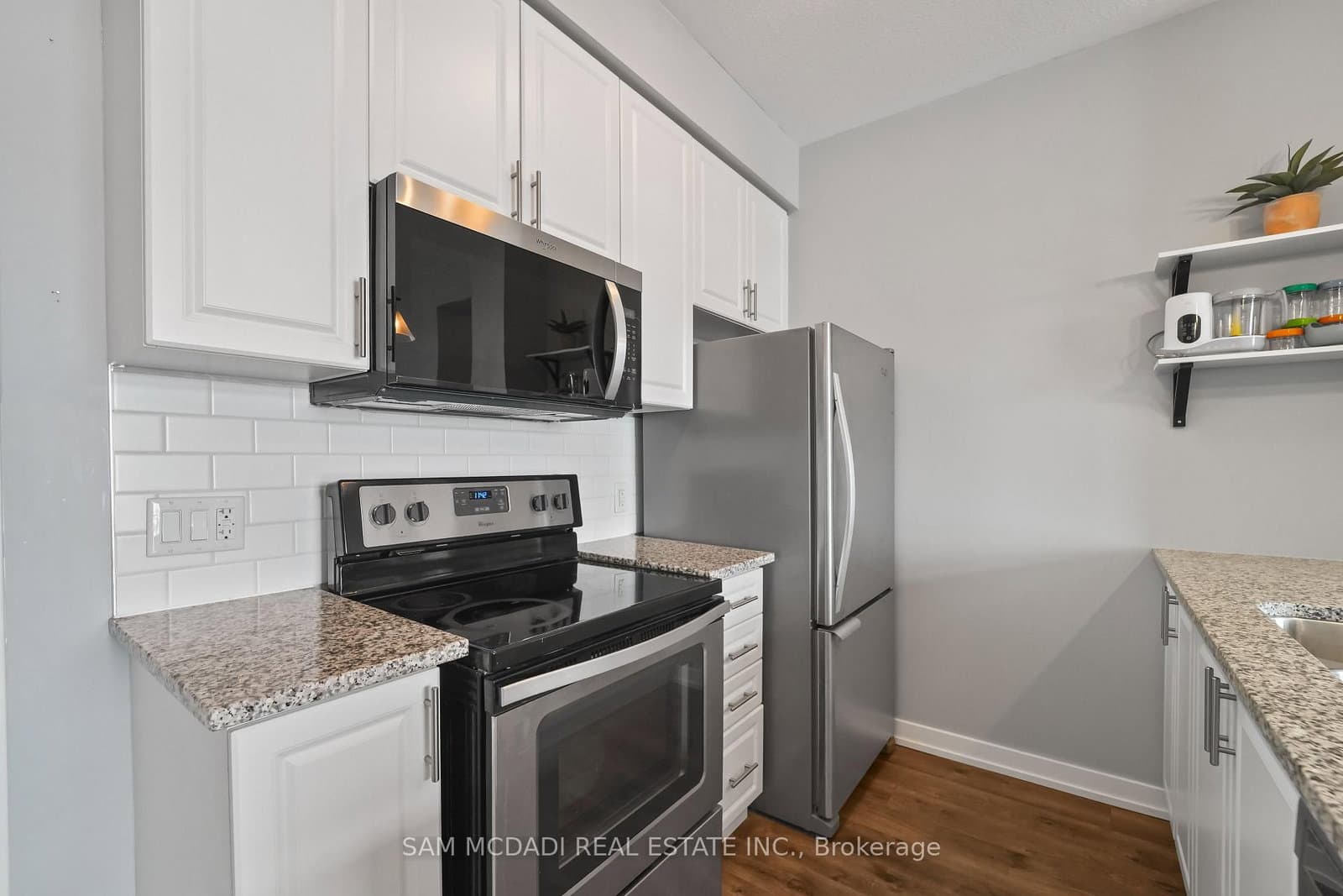 2490 Old Bronte Road, Unit 622 thumbnail 3