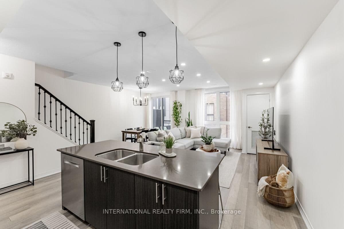1206 Main Street E, Unit 211 thumbnail 12