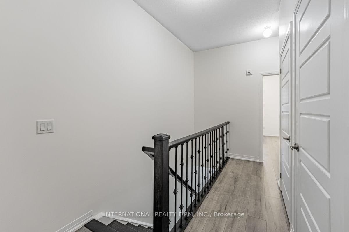 1206 Main Street E, Unit 211 thumbnail 21