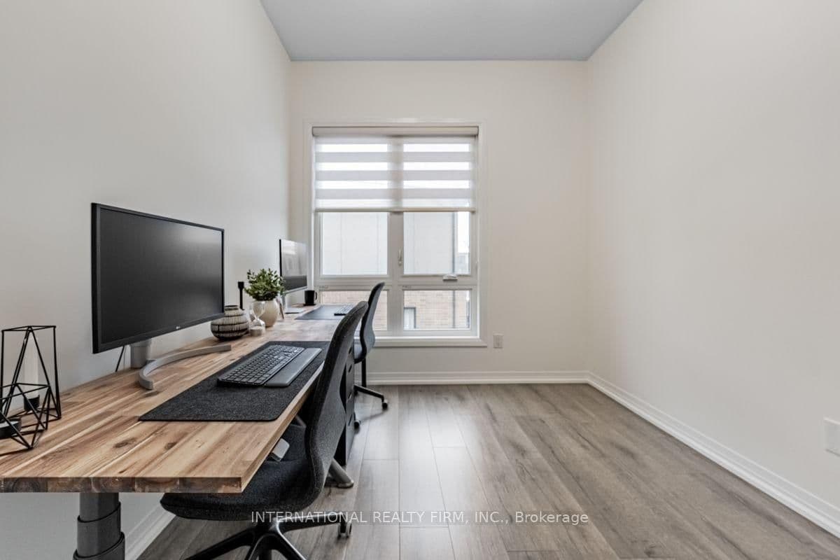 1206 Main Street E, Unit 211 thumbnail 23