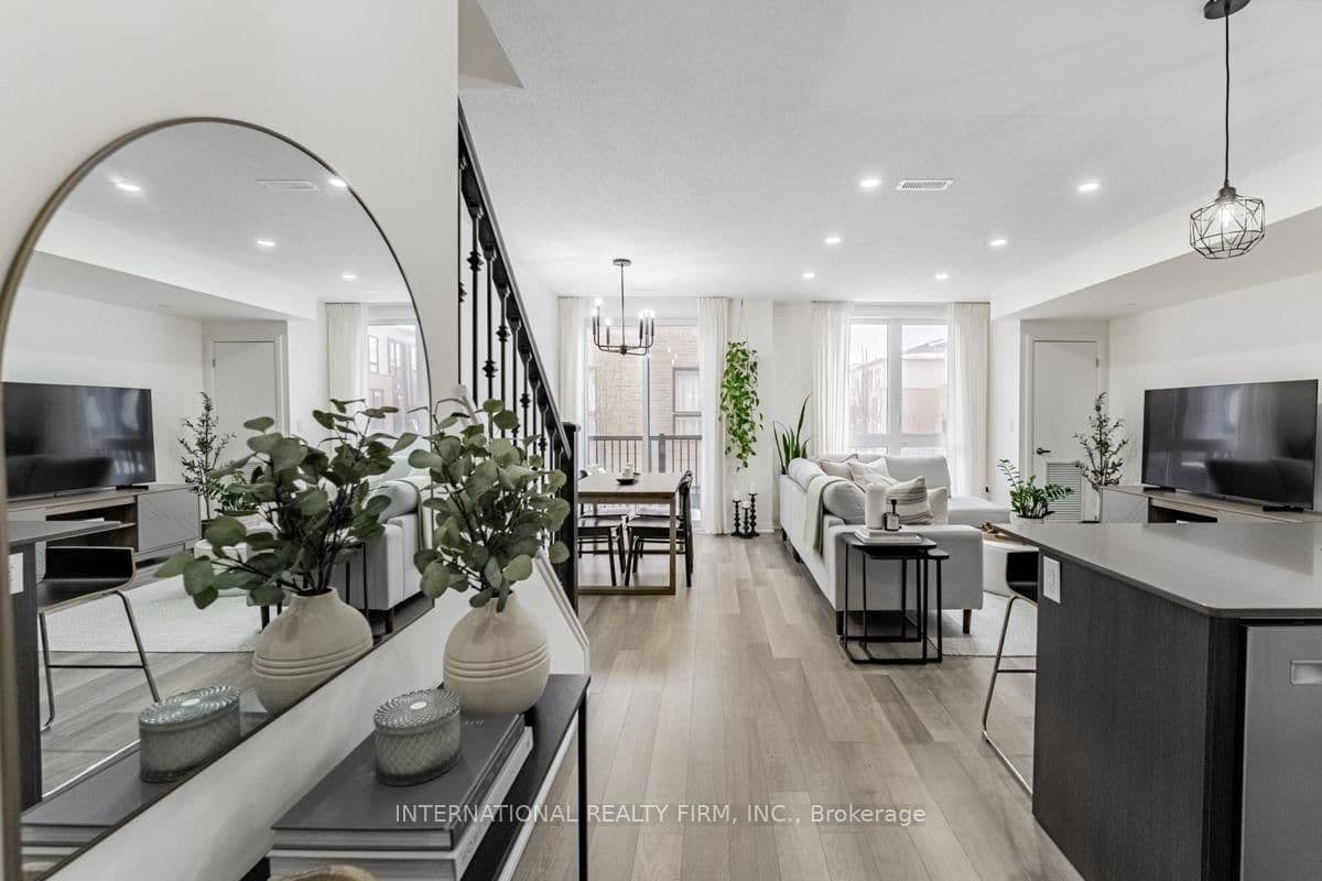 1206 Main Street E, Unit 211 thumbnail 5