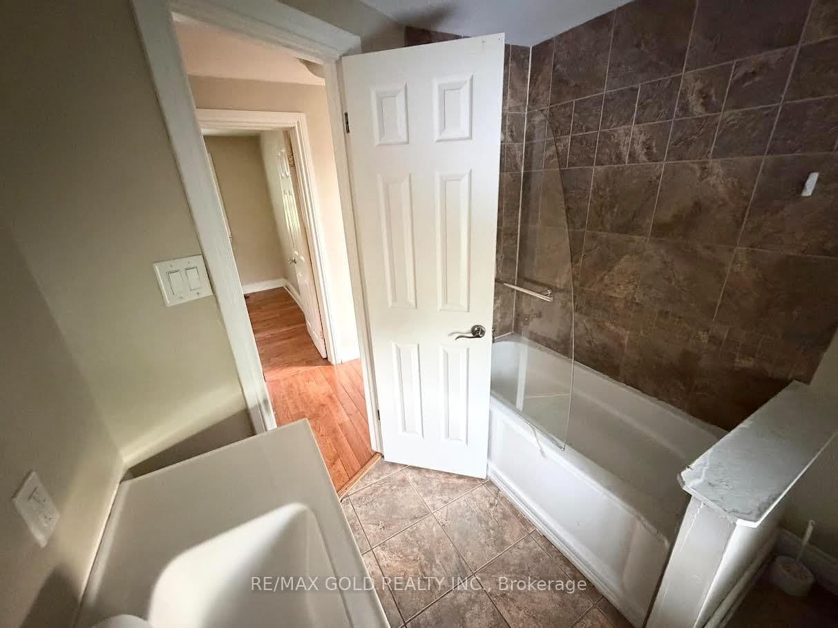 52 Eldomar Avenue thumbnail 7