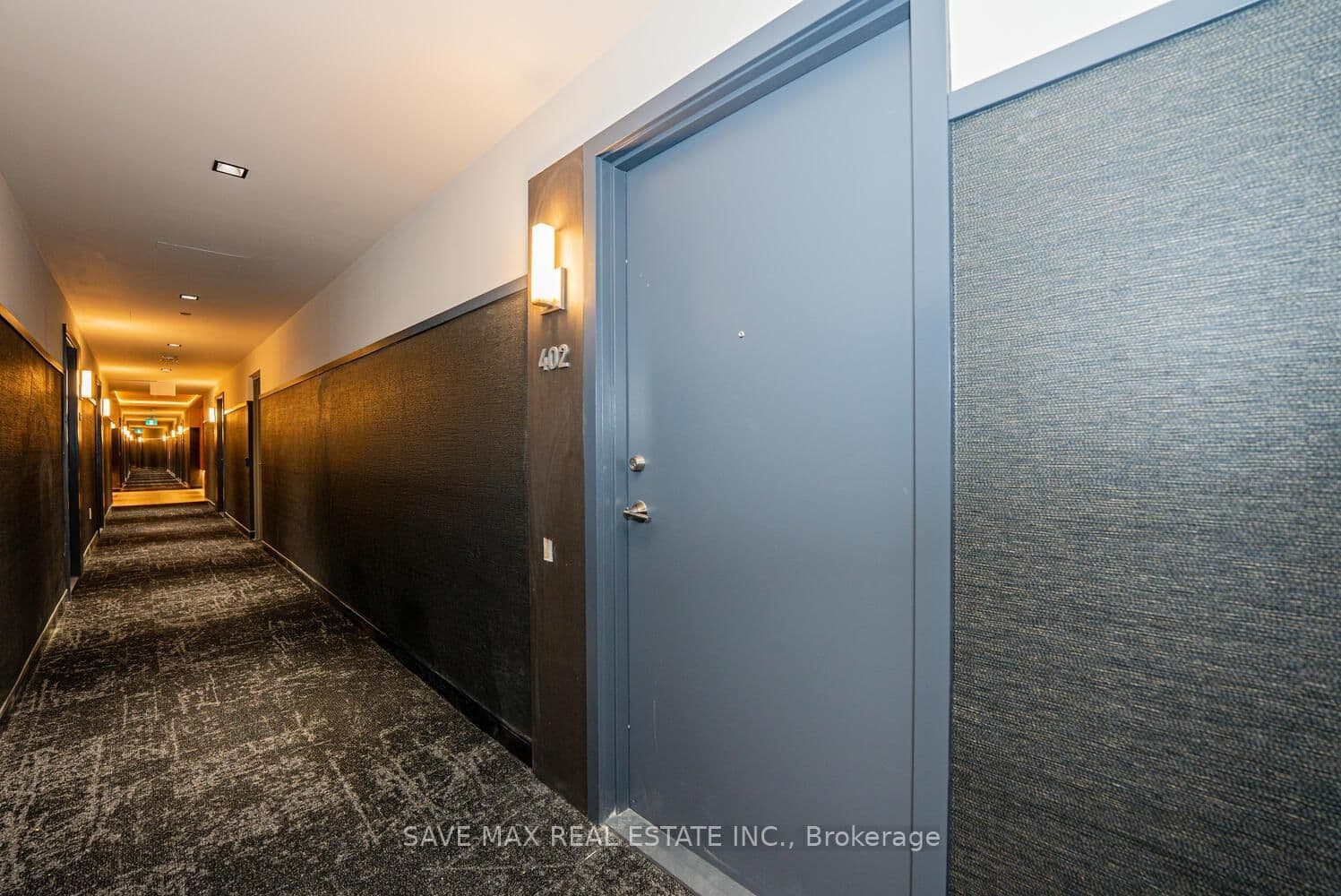 2485 Eglinton Avenue W, Unit 402 thumbnail 5