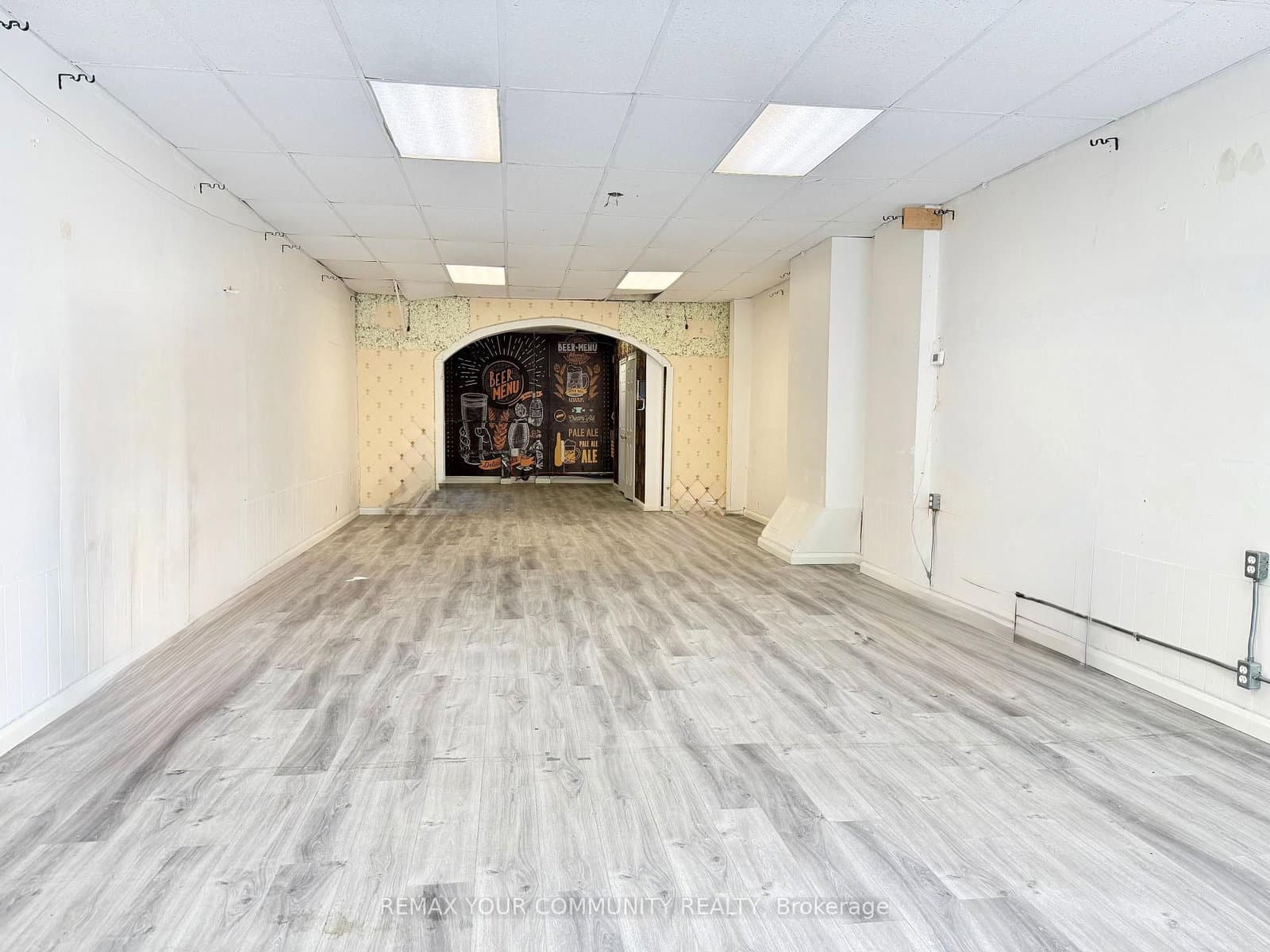 3052 Dundas Street W thumbnail 3
