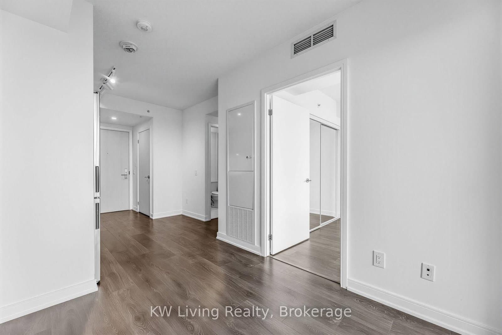30 Samuel Wood Way, Unit 2009 thumbnail 14
