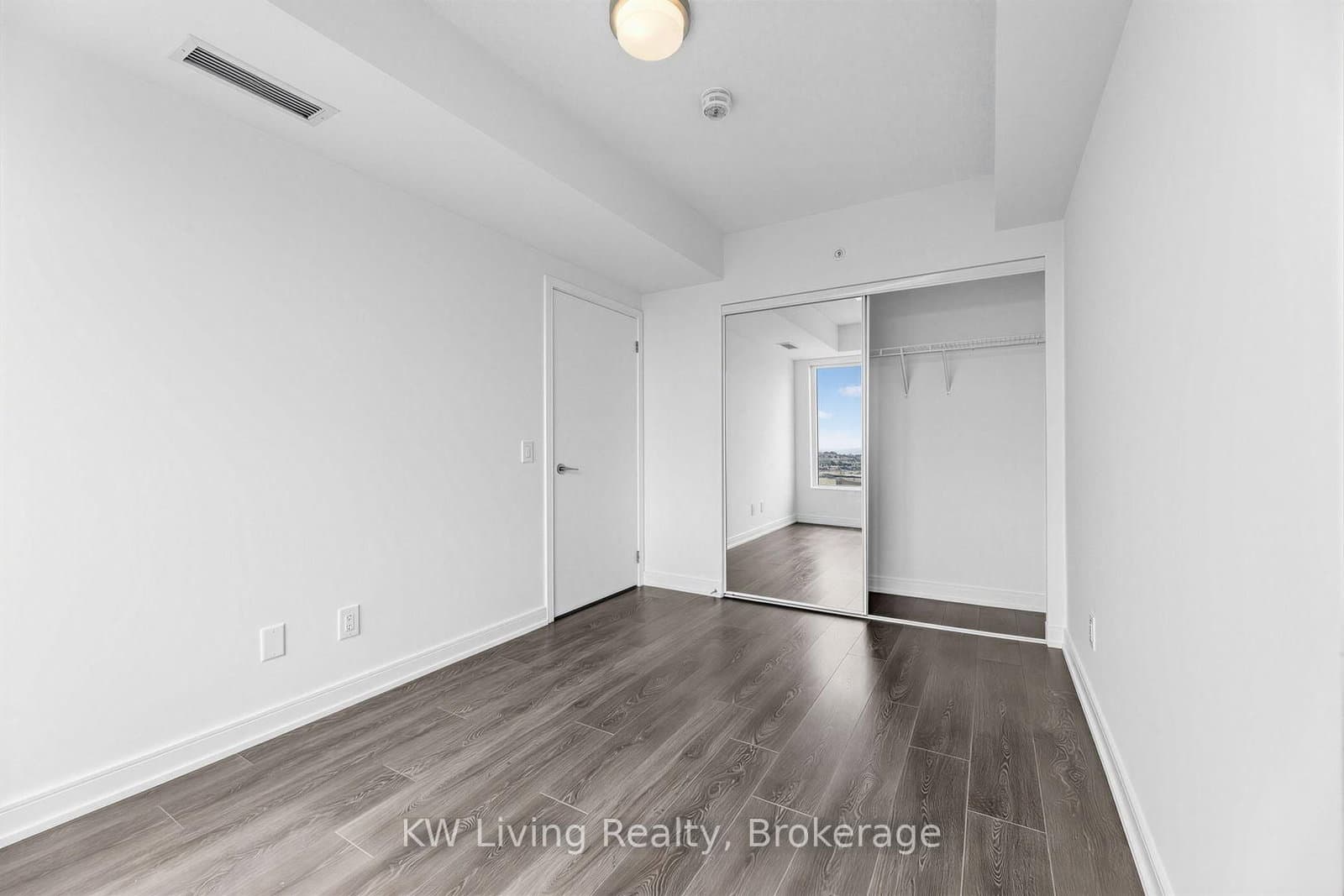 30 Samuel Wood Way, Unit 2009 thumbnail 19