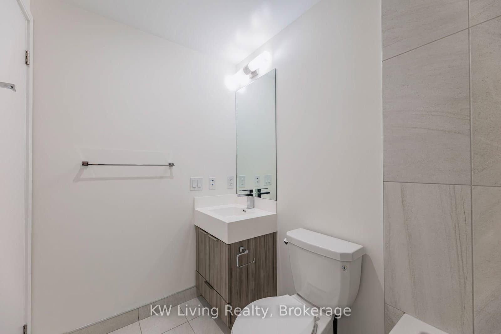 30 Samuel Wood Way, Unit 2009 thumbnail 21