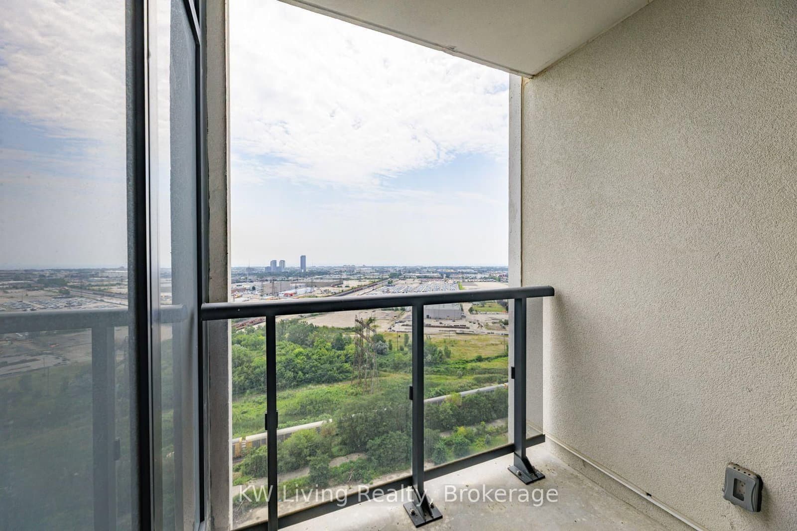 30 Samuel Wood Way, Unit 2009 thumbnail 25