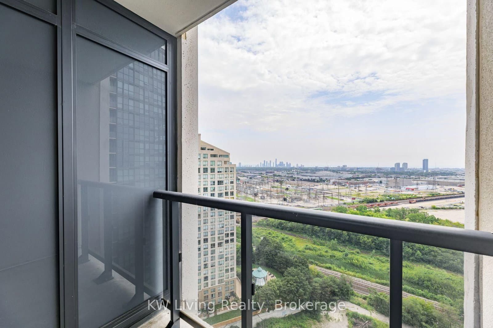 30 Samuel Wood Way, Unit 2009 thumbnail 26
