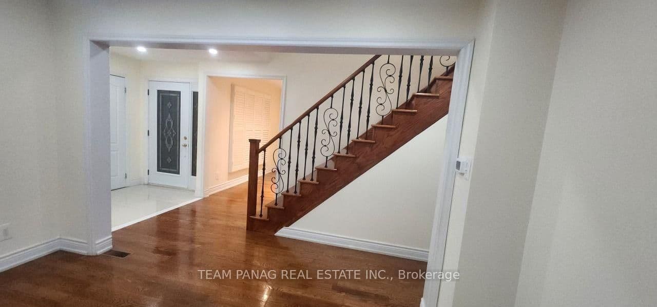 12 Jeremy Place, Unit #Upper thumbnail 16