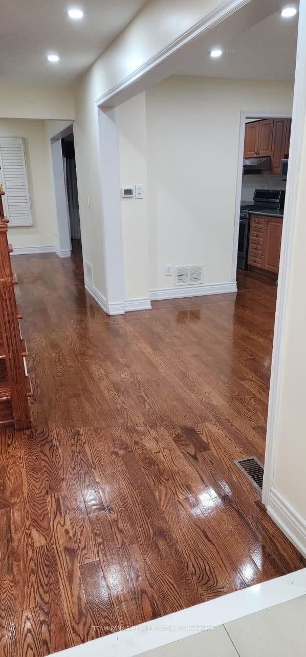 12 Jeremy Place, Unit #Upper thumbnail 27