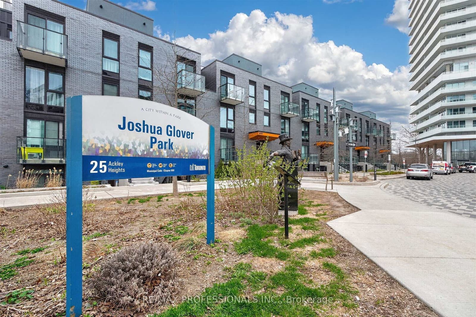 10 Brin Drive, Unit TH48 thumbnail 2