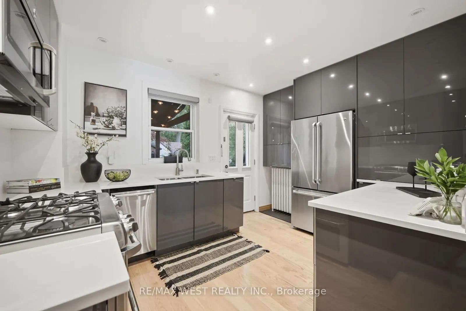 151 Jane Street thumbnail 13