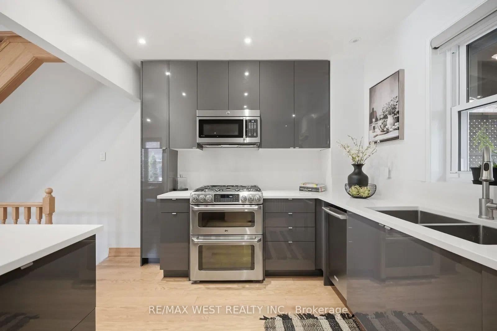 151 Jane Street thumbnail 18