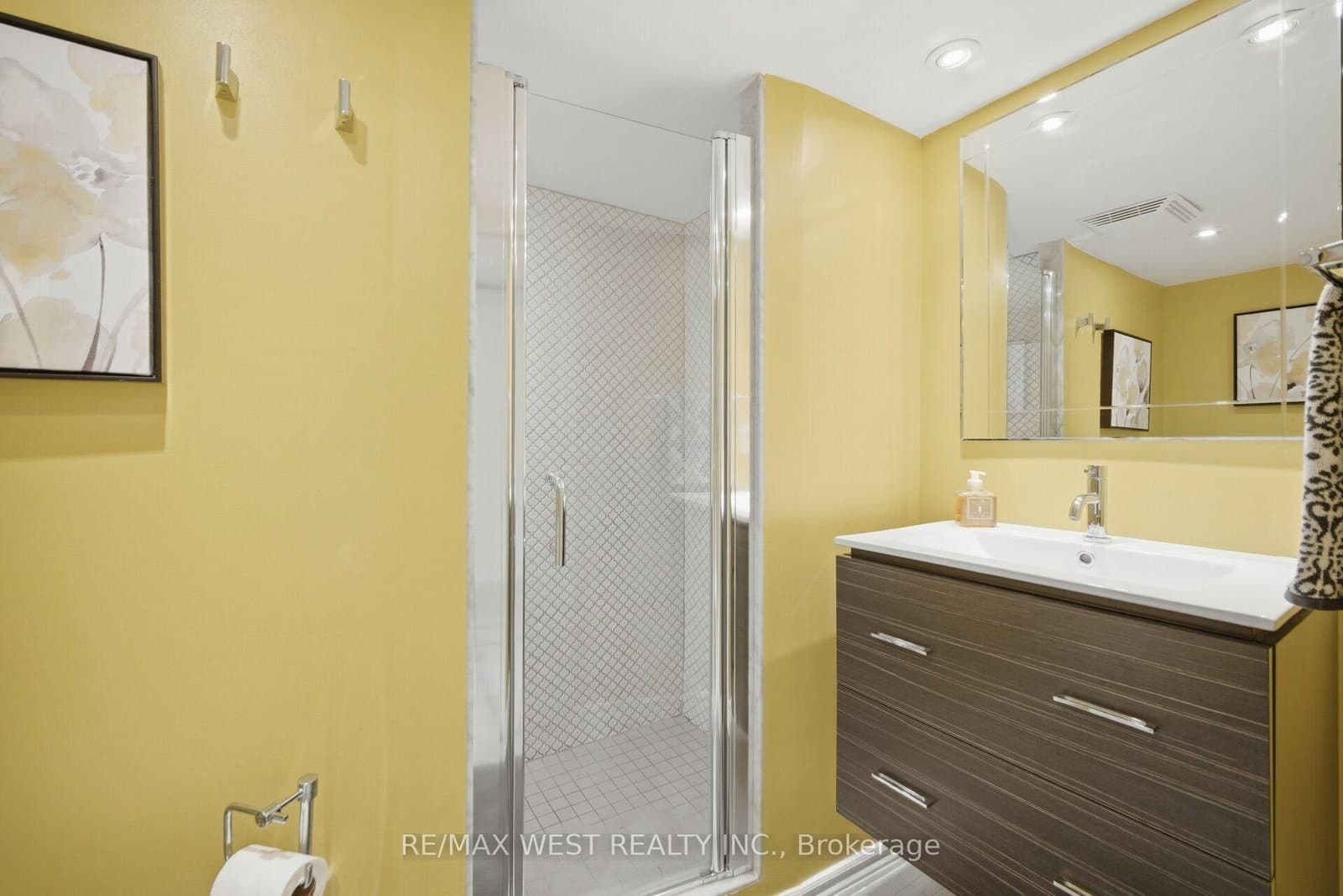 151 Jane Street thumbnail 33