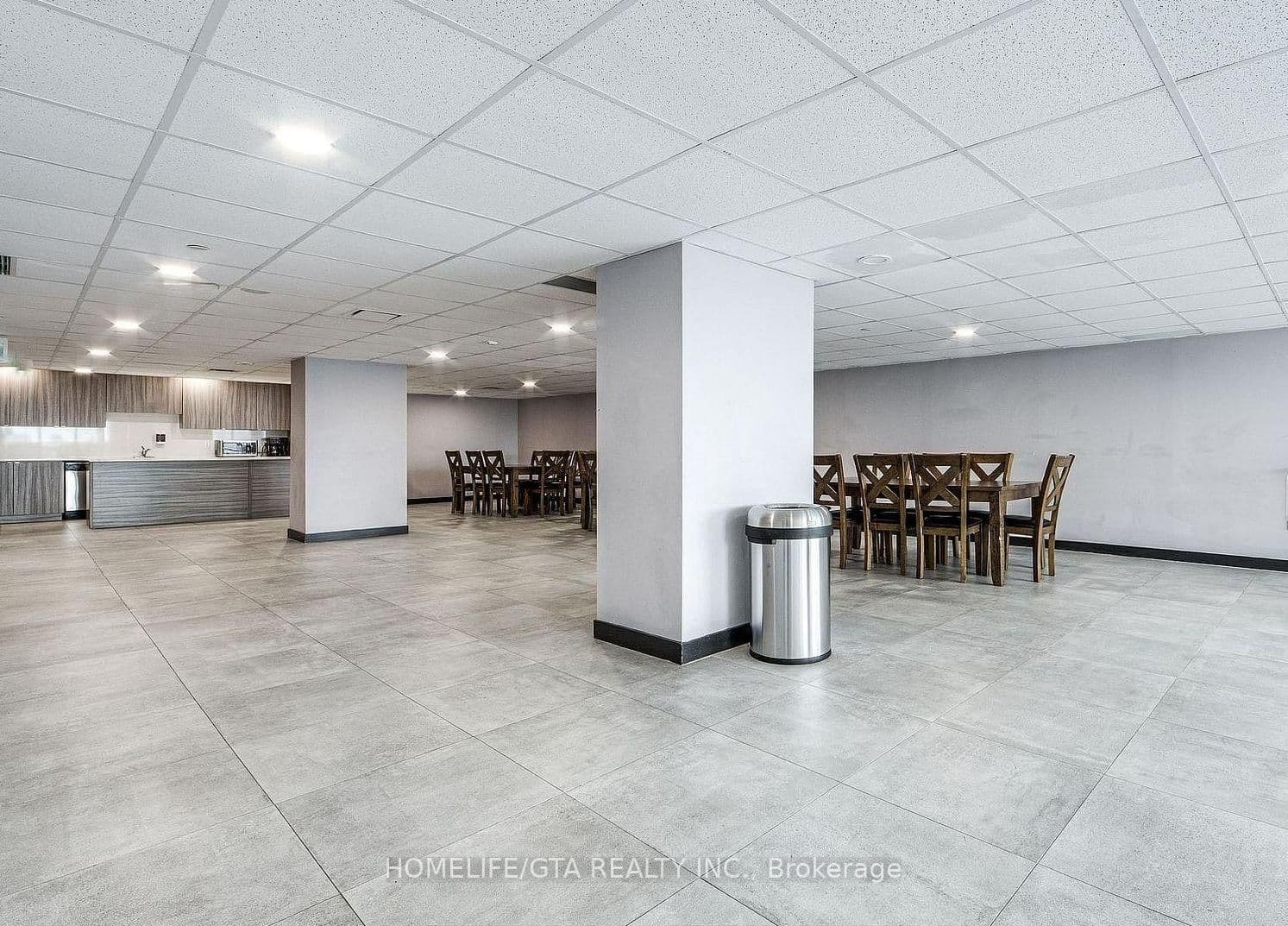 2433 Dufferin Street, Unit 208 thumbnail 39