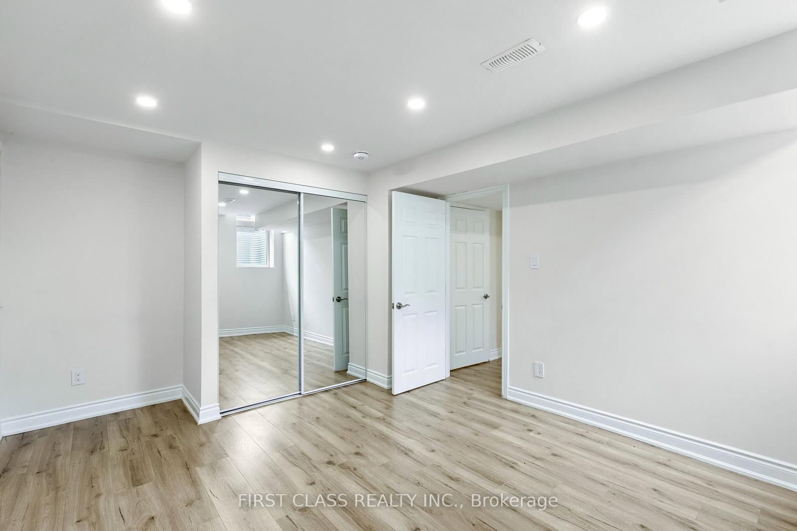 802 Yates Drive thumbnail 7