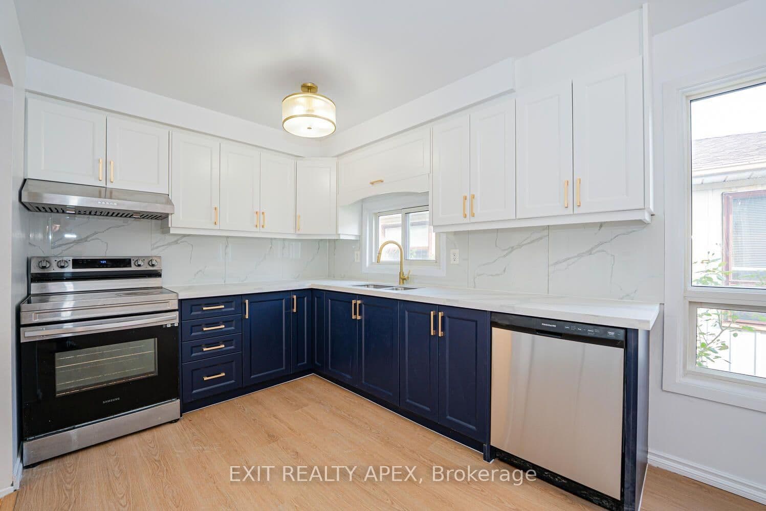 122 Centre Street N thumbnail 16