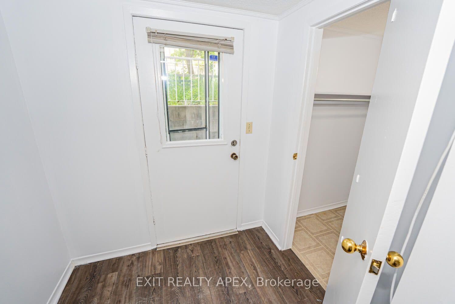 122 Centre Street N thumbnail 43
