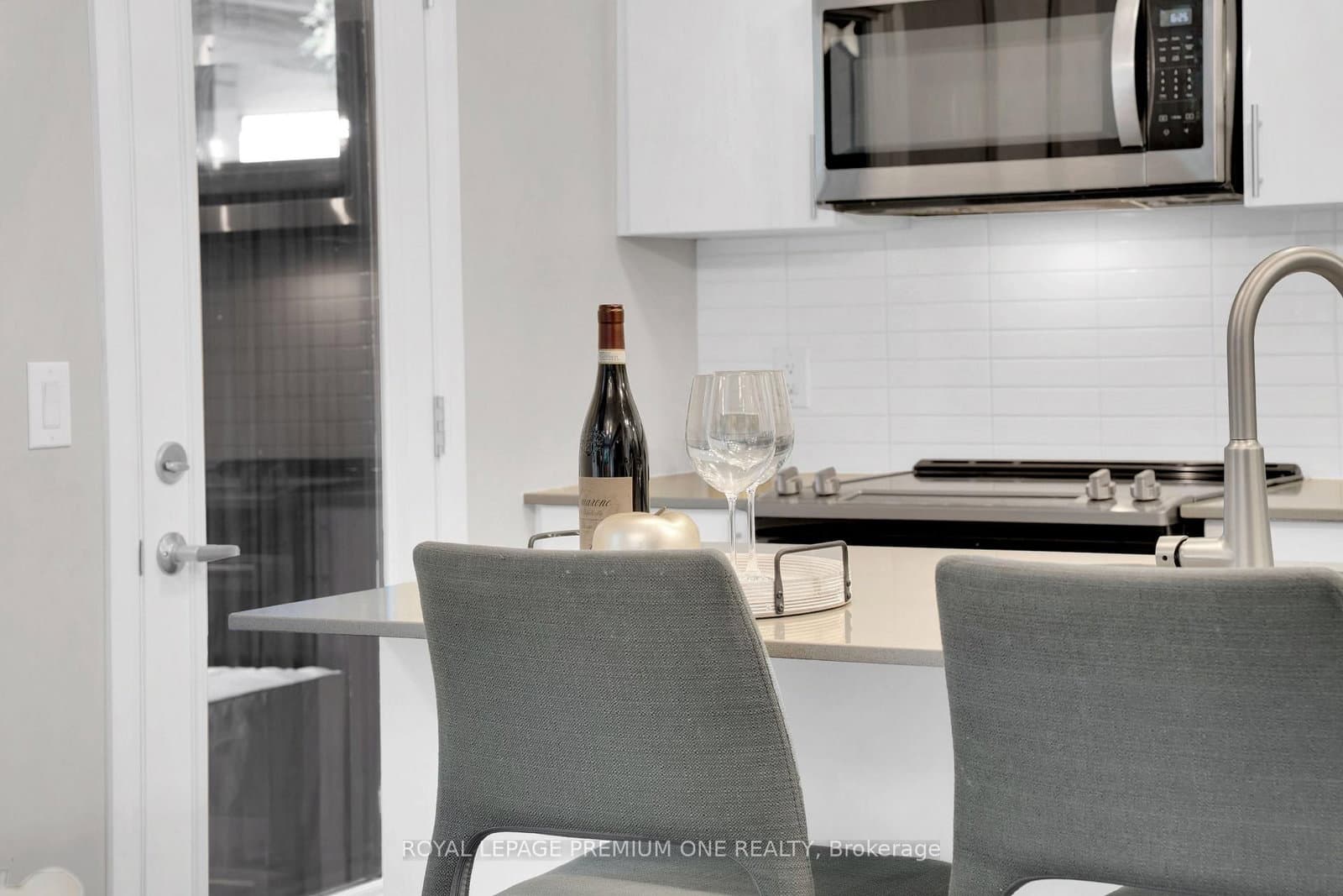 1202 Main Street E, Unit 108 thumbnail 9