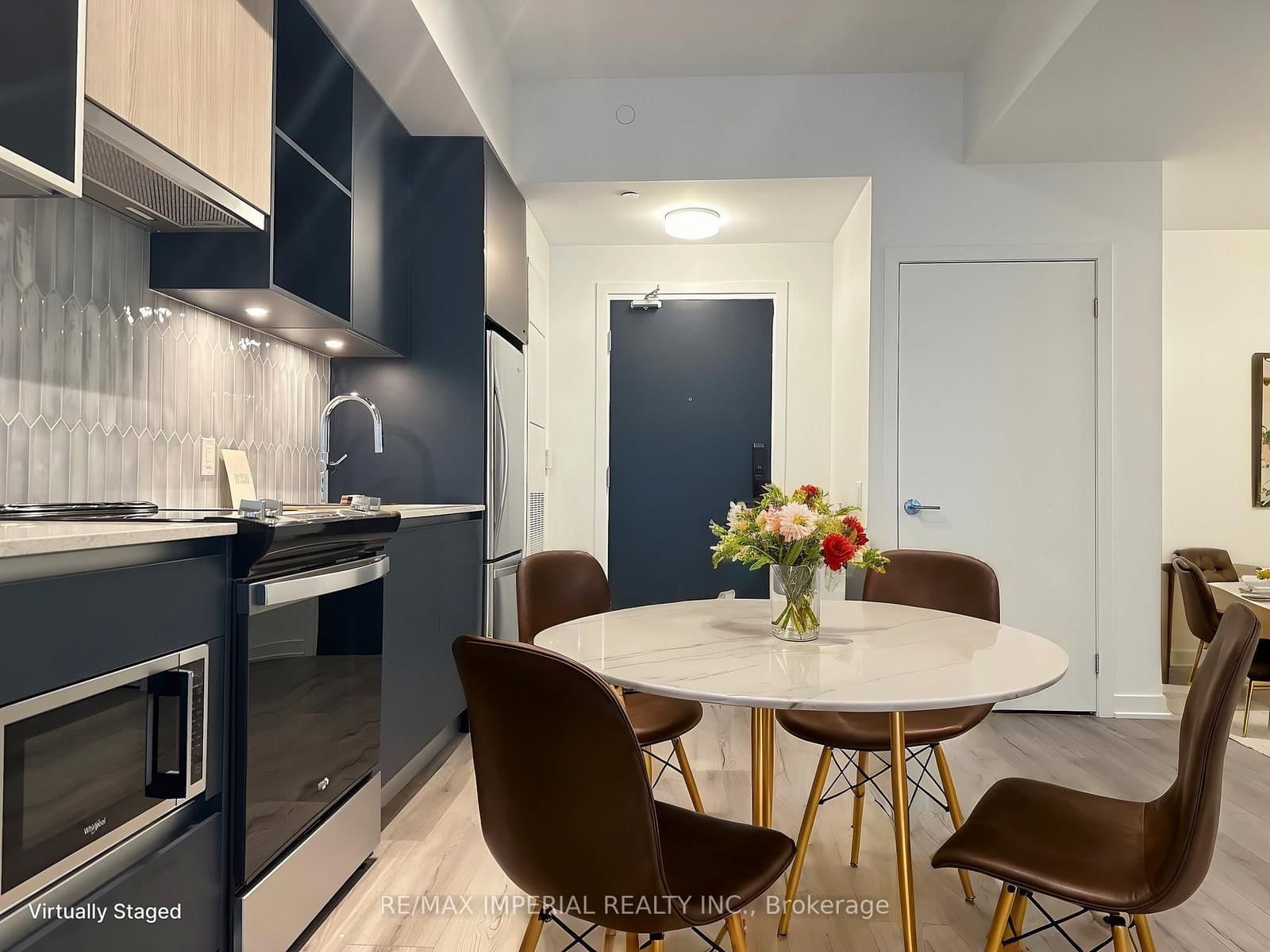 395 Dundas Street W, Unit 523 thumbnail 10