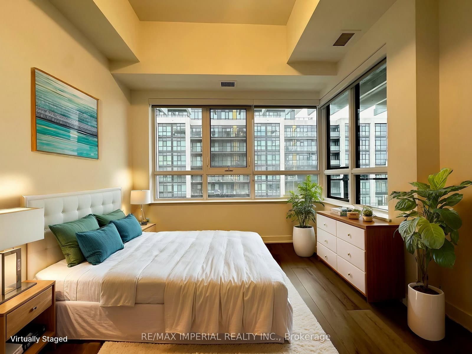 395 Dundas Street W, Unit 523 thumbnail 17