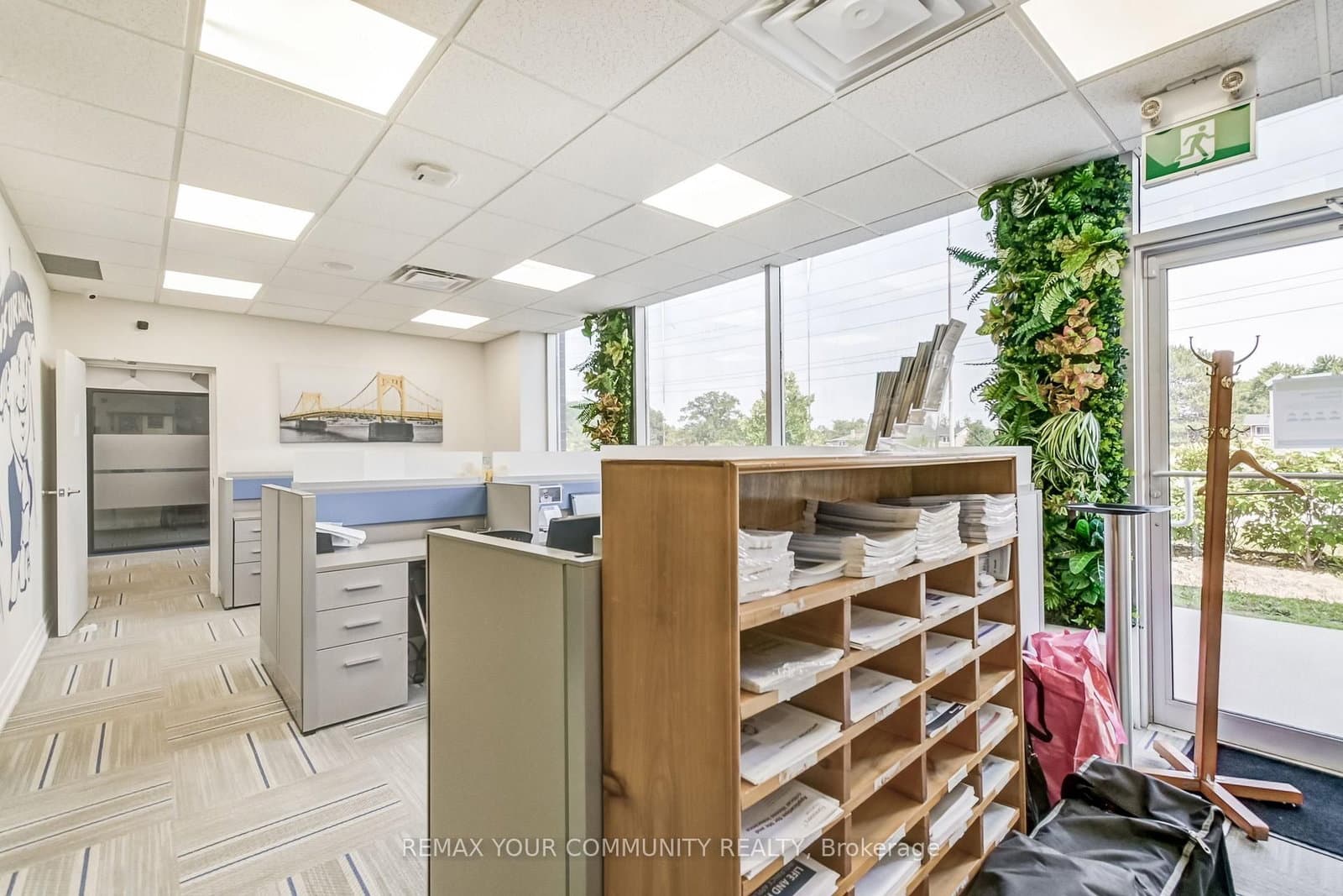 1185 Queensway E, Unit 6 thumbnail 12