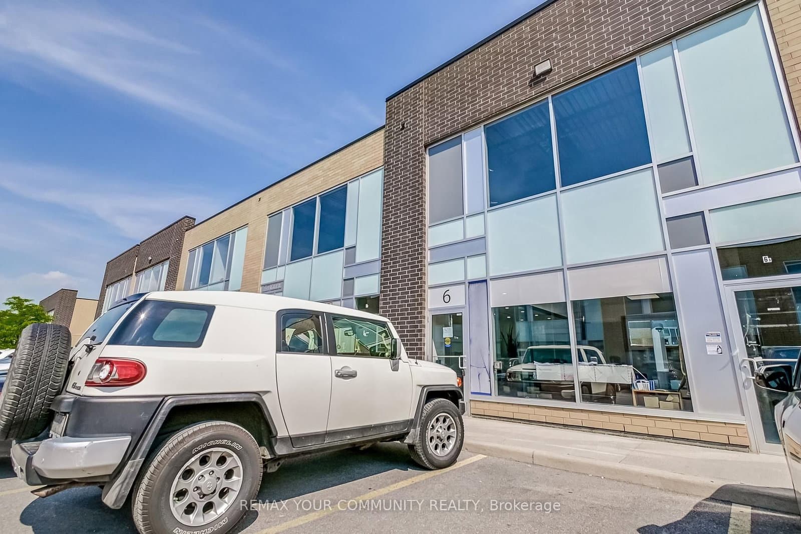 1185 Queensway E, Unit 6 thumbnail 2