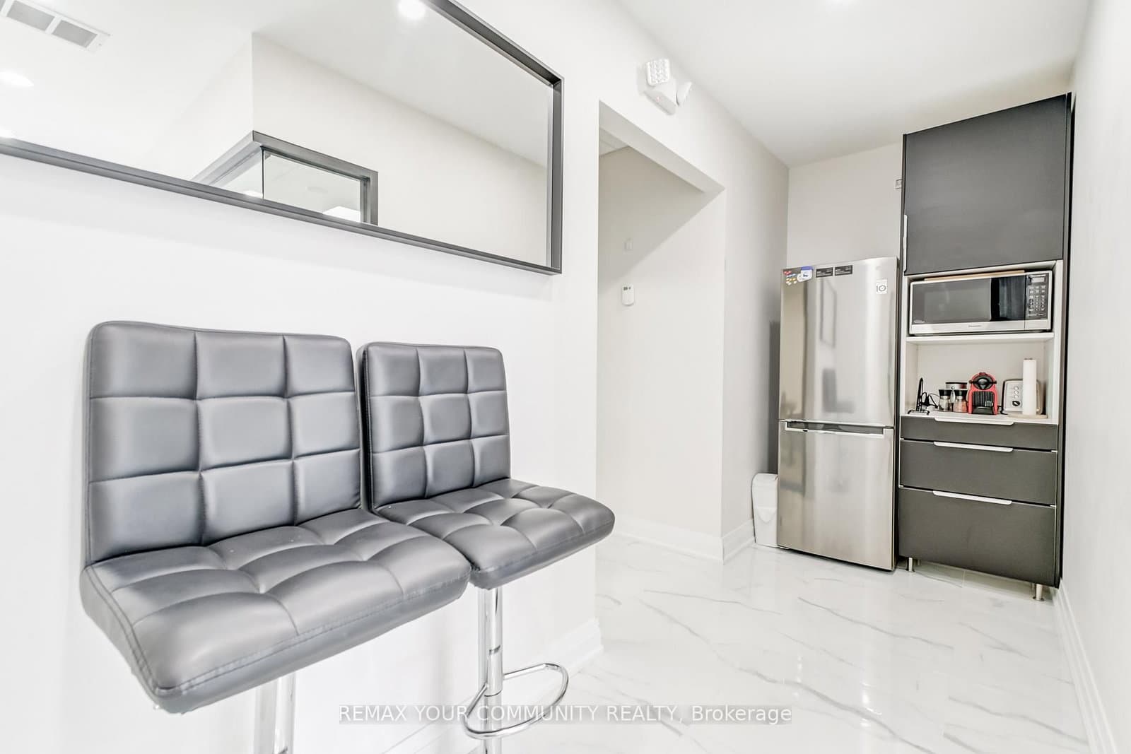 1185 Queensway E, Unit 6 thumbnail 8