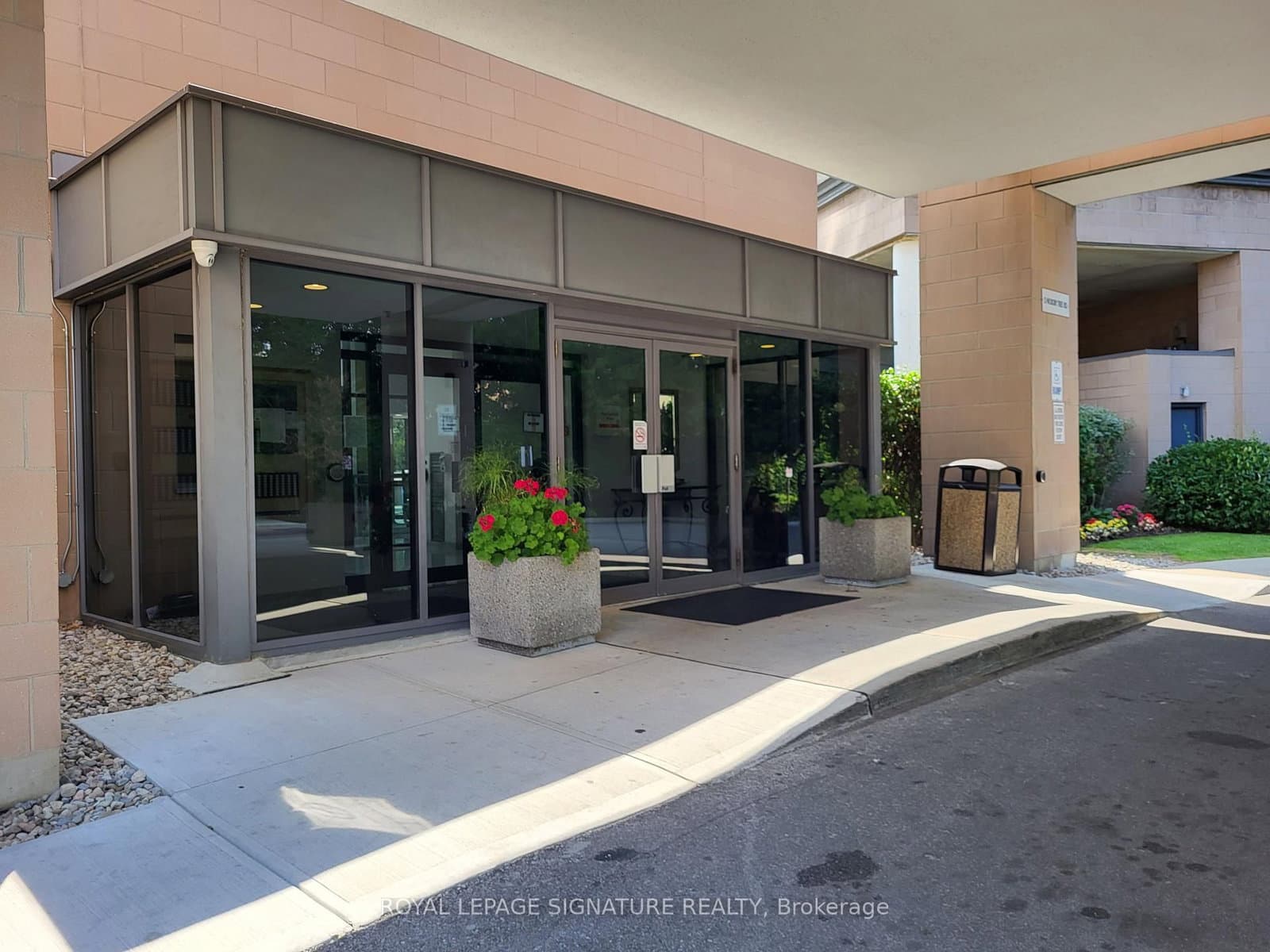 1 Hickory Tree Road, Unit 1207 thumbnail 2