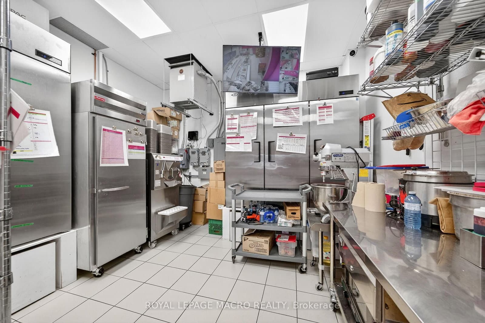 380 Dundas Street E, Unit D9 thumbnail 24