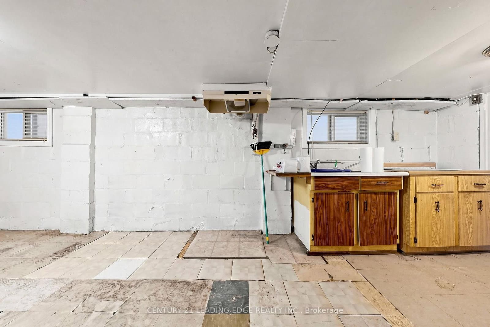 180 Gilbert Avenue thumbnail 23