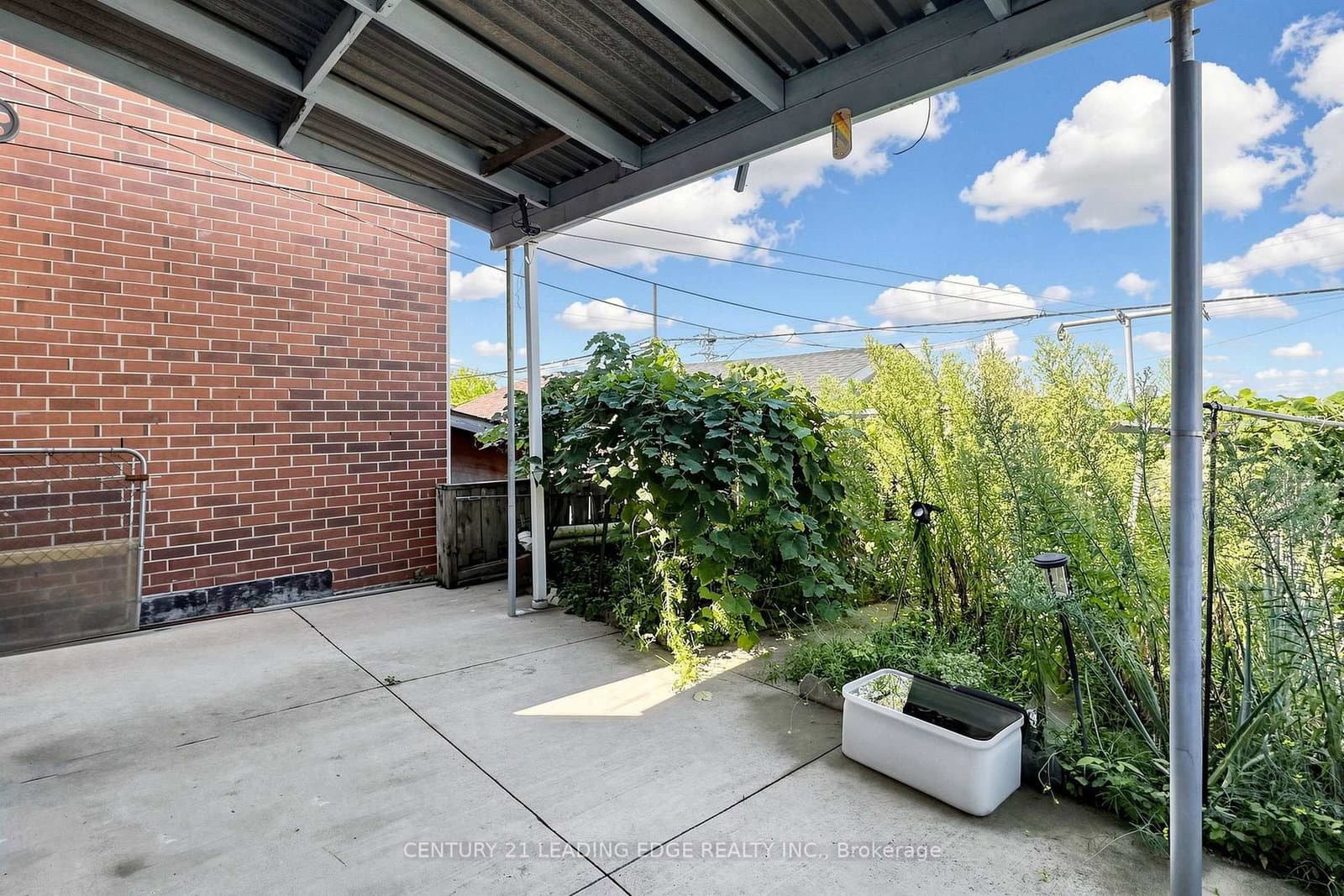 180 Gilbert Avenue thumbnail 32