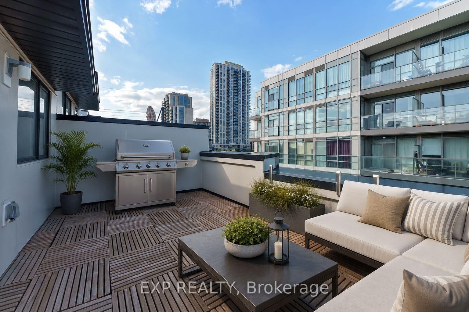 28 Fieldway Road, Unit 64