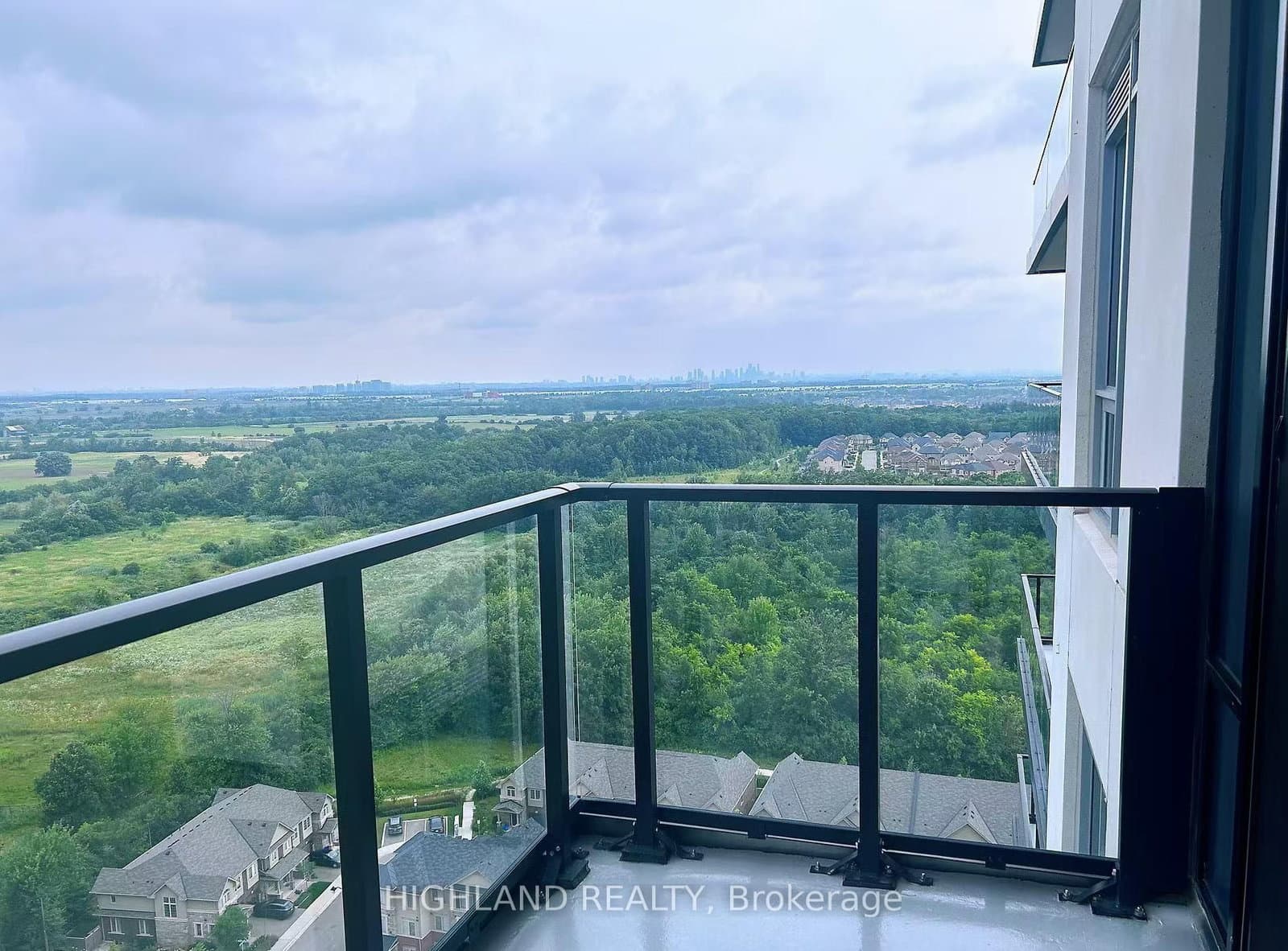 3220 William Coltson Avenue, Unit 2006 thumbnail 3