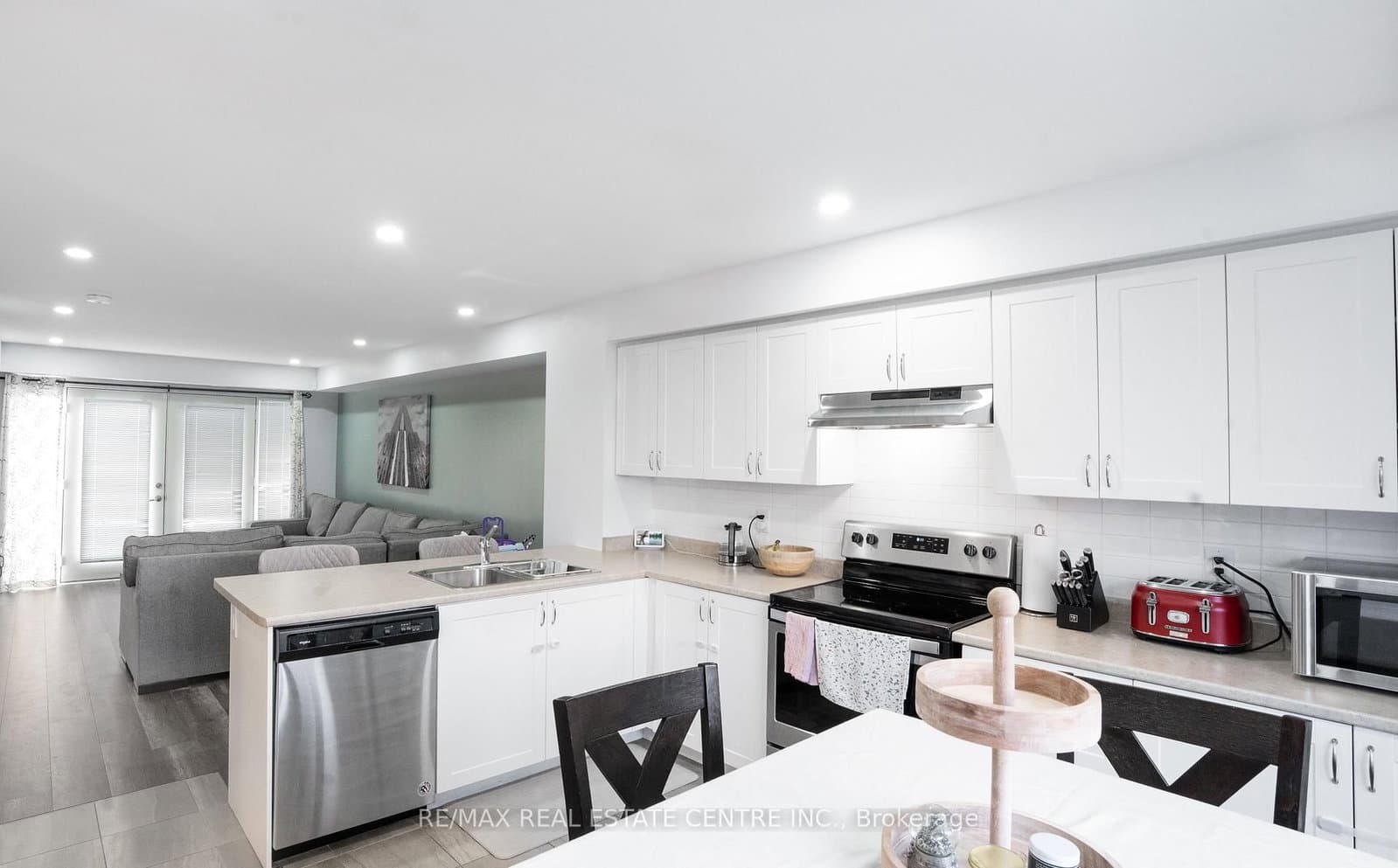 250 Sunny Meadow Boulevard, Unit 77 thumbnail 23