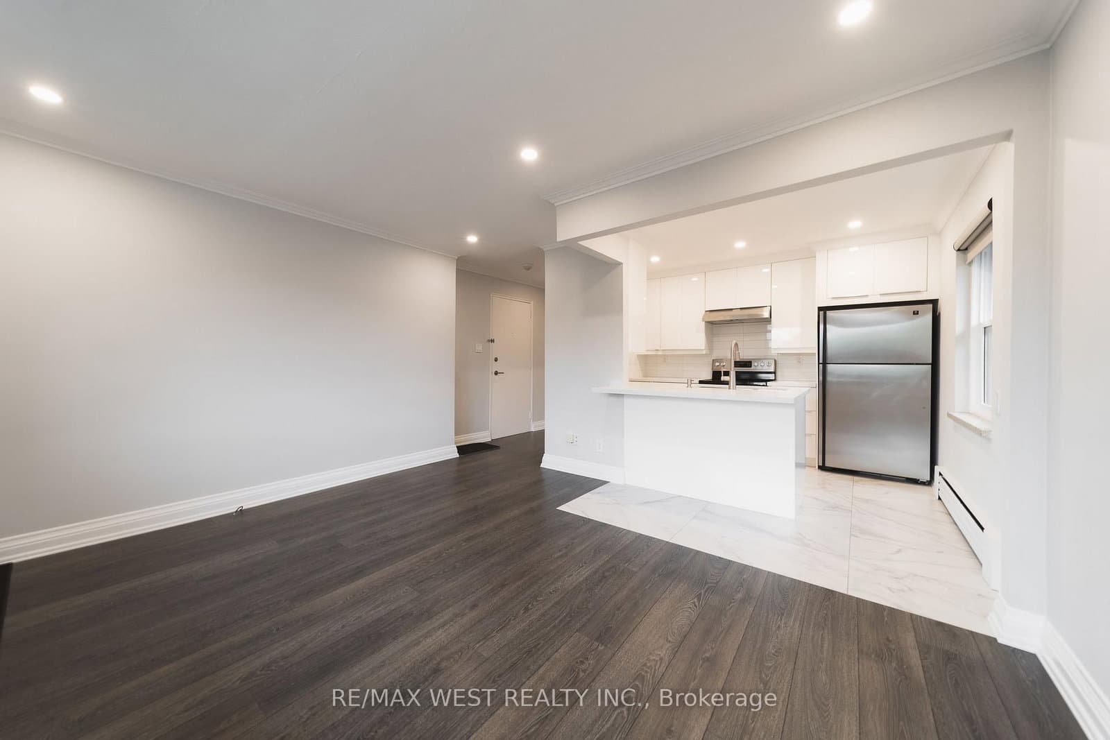237 Melrose Street, Unit 7 thumbnail 6