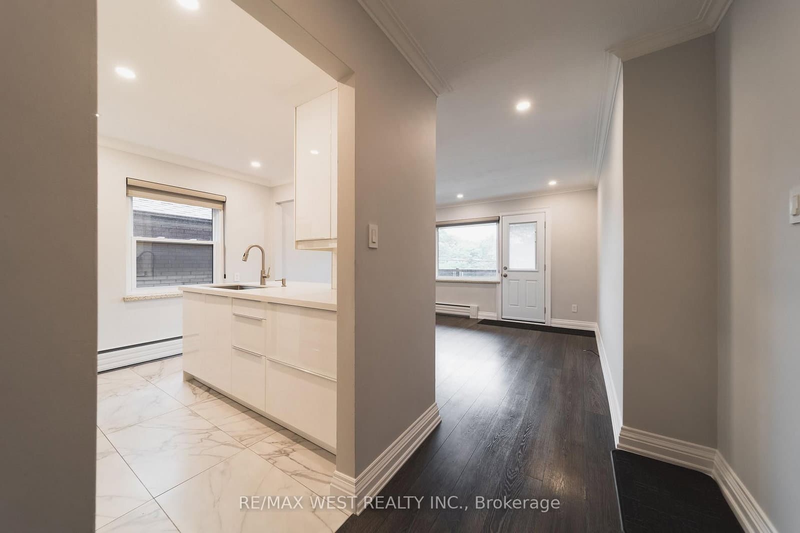 237 Melrose Street, Unit 7 thumbnail 9