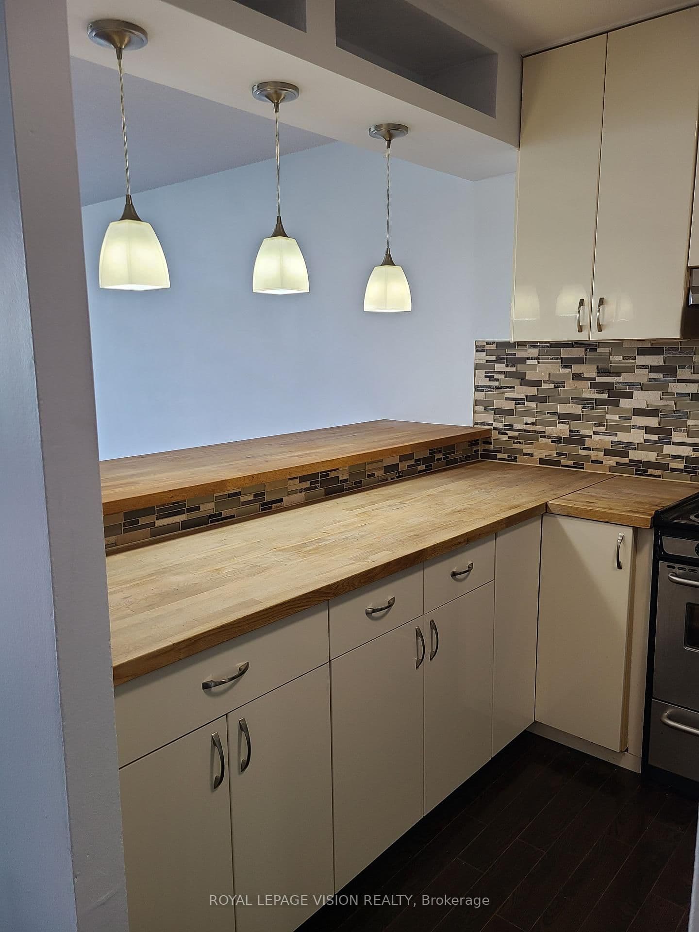 10 Martha Eaton Way S, Unit 2107 thumbnail 19