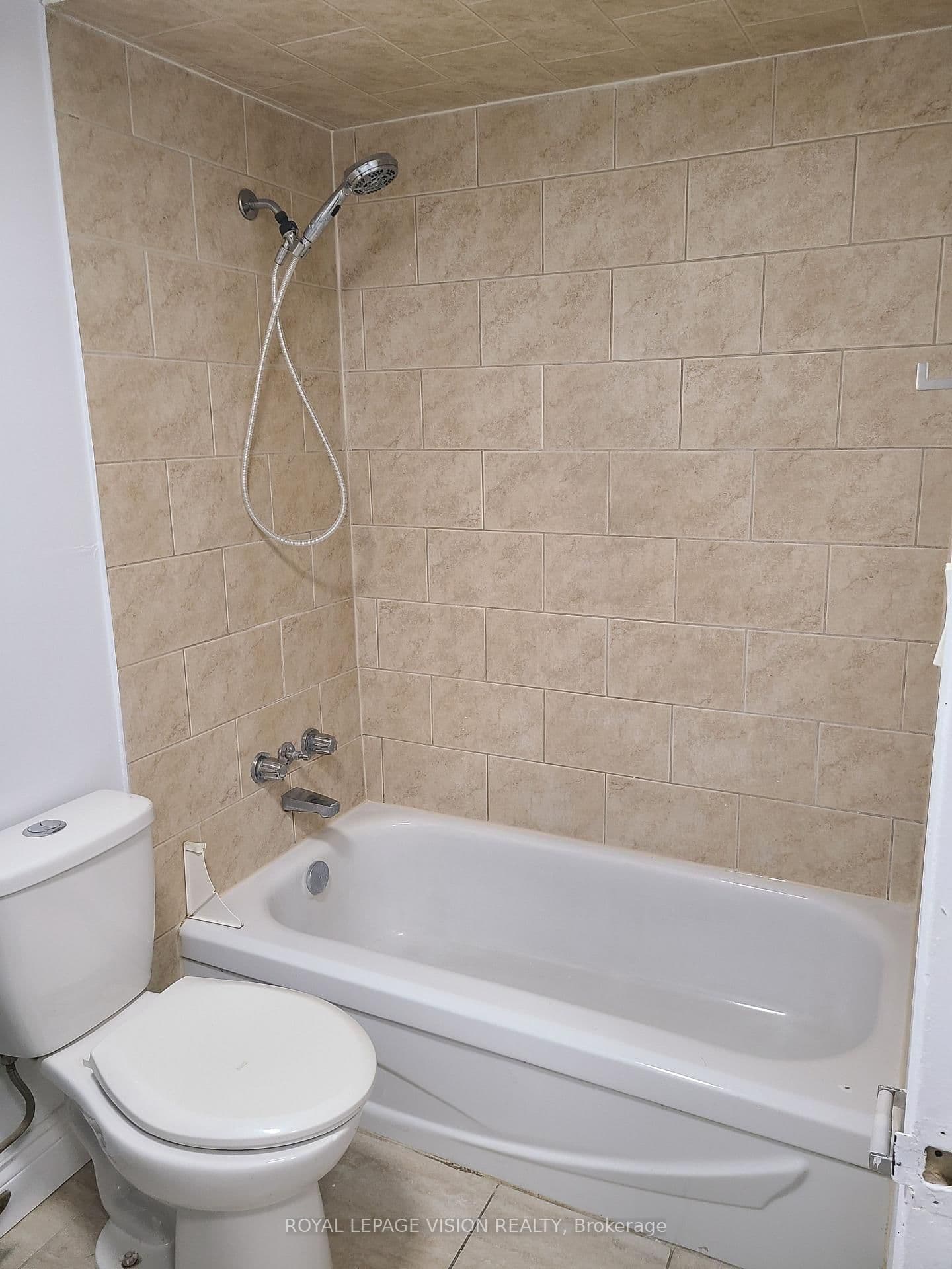 10 Martha Eaton Way S, Unit 2107 thumbnail 23