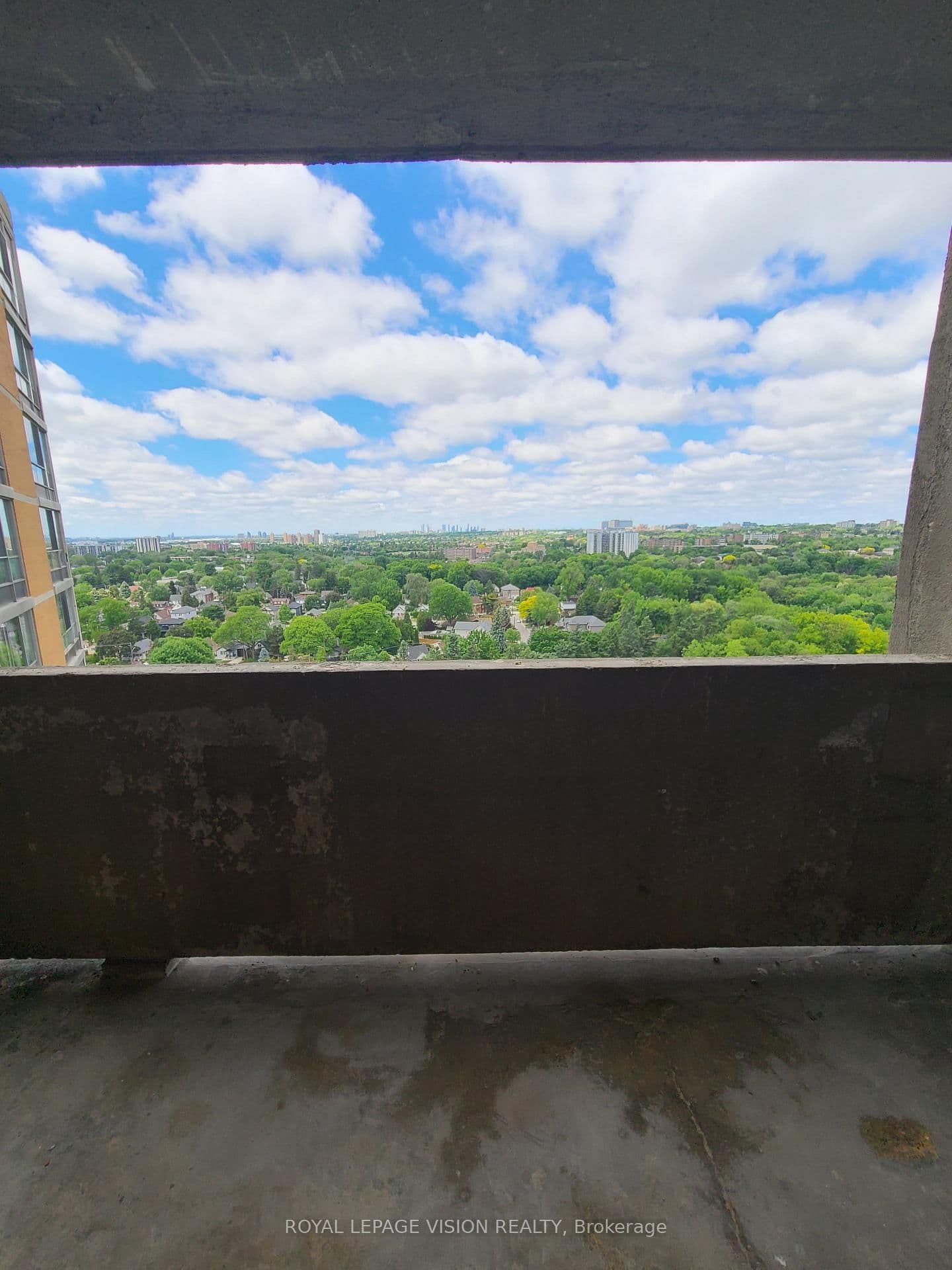 10 Martha Eaton Way S, Unit 2107 thumbnail 33