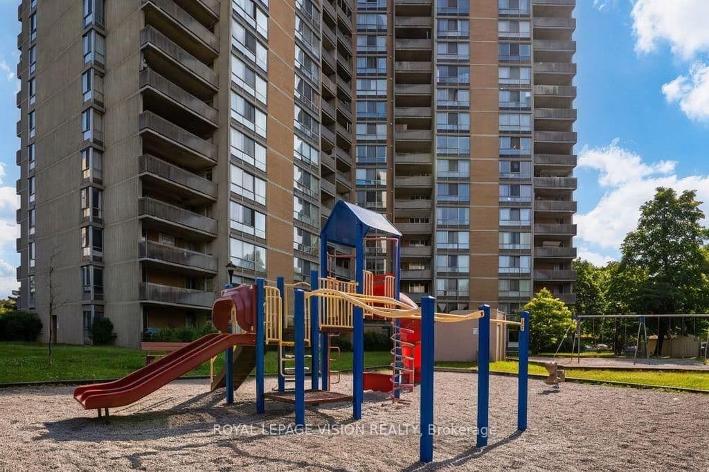 10 Martha Eaton Way S, Unit 2107 thumbnail 41