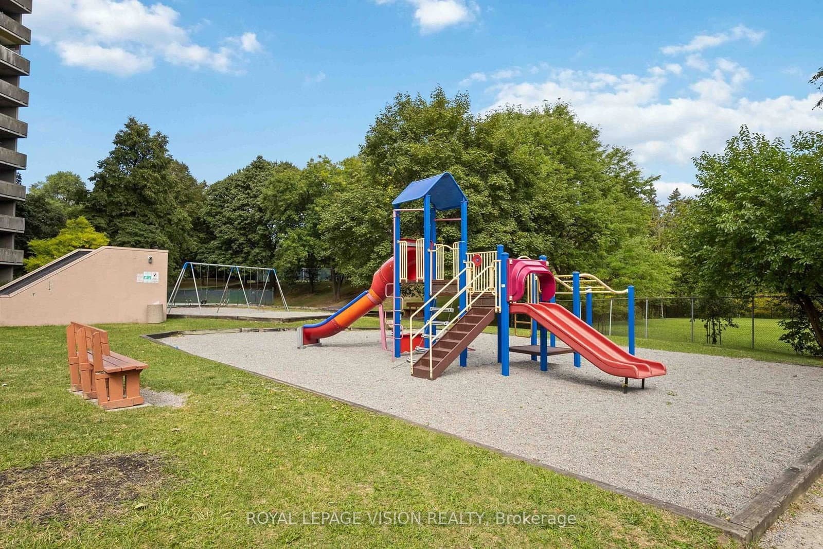 10 Martha Eaton Way S, Unit 2107 thumbnail 42