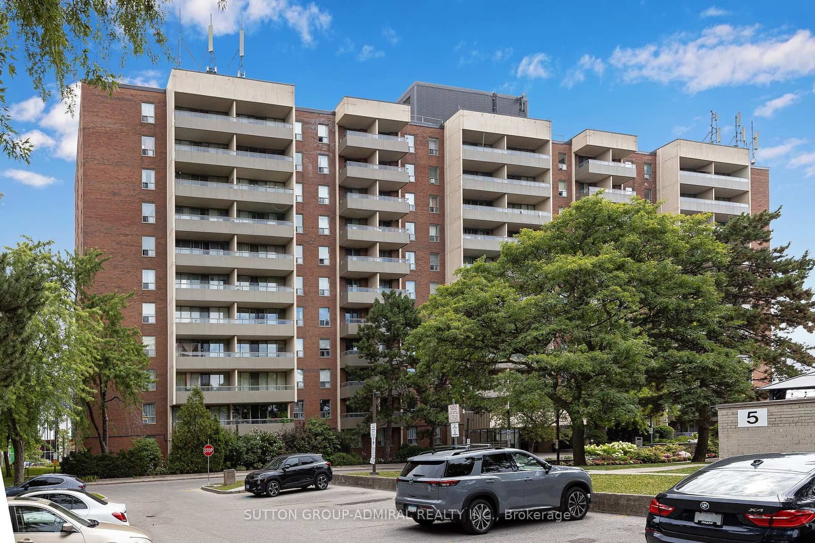 1 Four Winds Drive, Unit 513 thumbnail 2