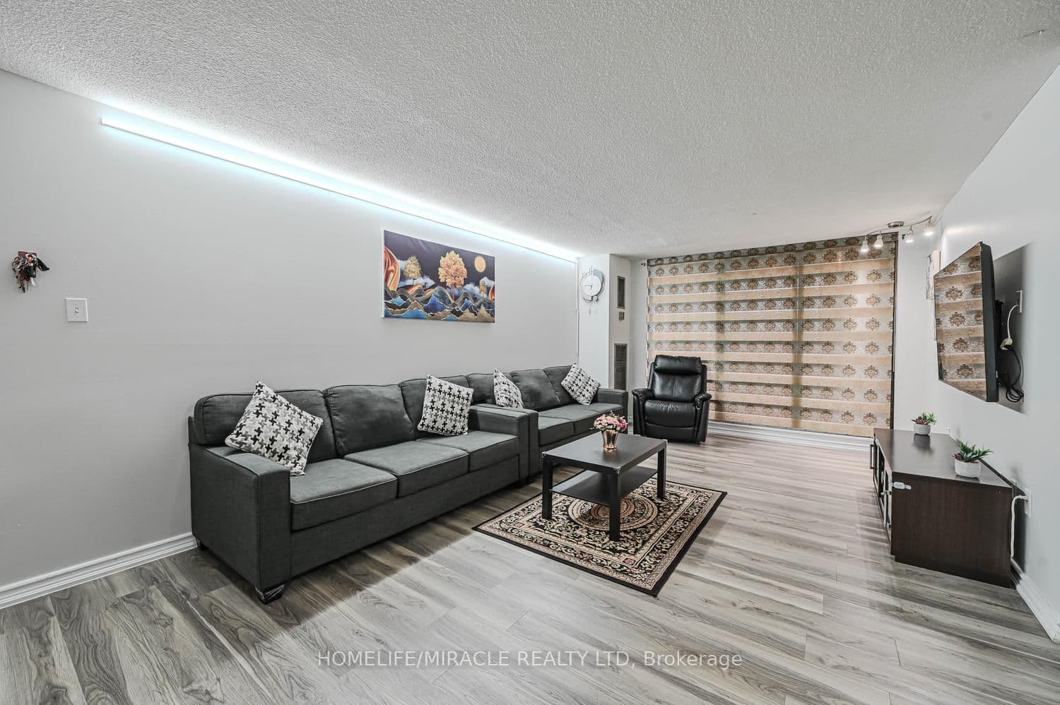 4 Kings Cross Road, Unit 602 thumbnail 20