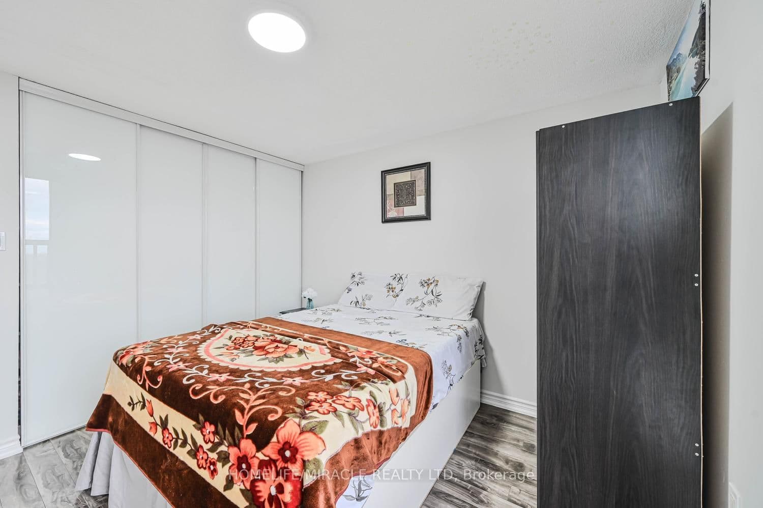 4 Kings Cross Road, Unit 602 thumbnail 40