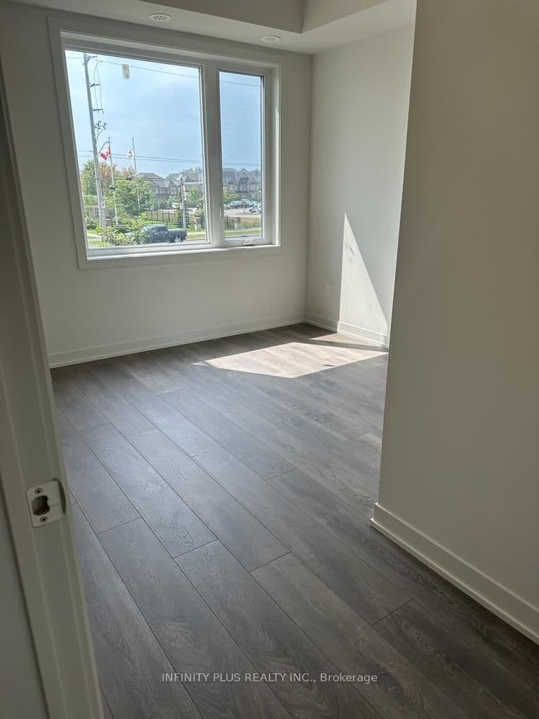 62 Sky Harbour Drive, Unit 209 thumbnail 4