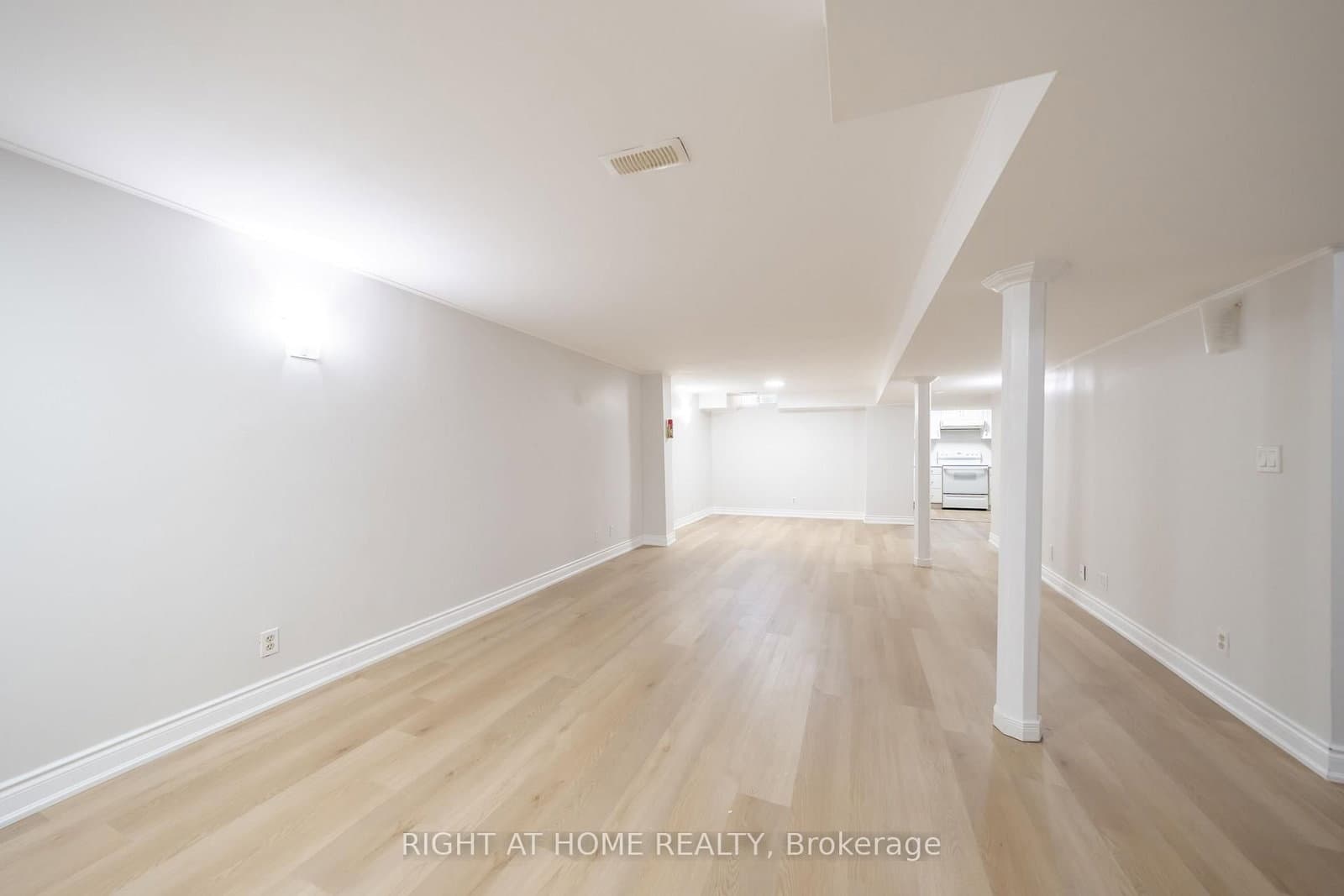 345 Mill Street S thumbnail 37